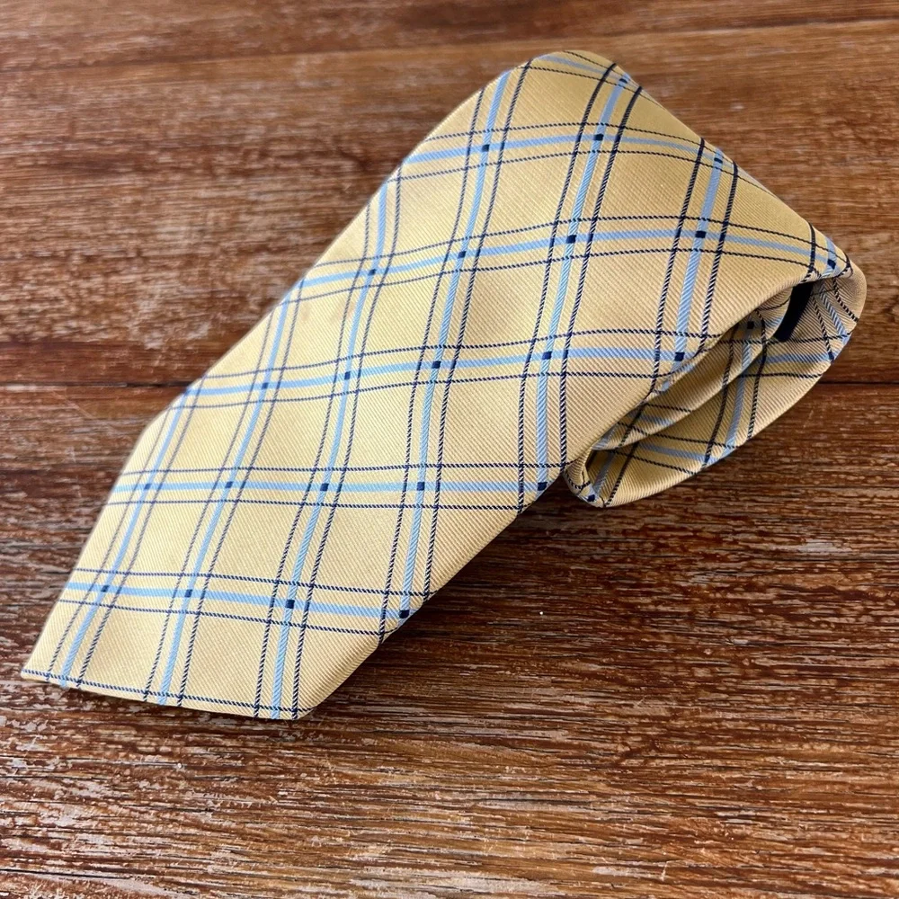 Brooks Brothers 346 Pure Italian Silk Made USA Yellow Blue Diamond Classic Tie